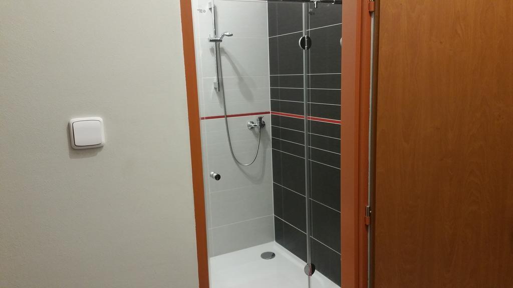 Hotel Koruna Rožnov pod Radhoštěm エクステリア 写真