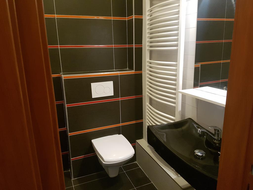 Hotel Koruna Rožnov pod Radhoštěm エクステリア 写真